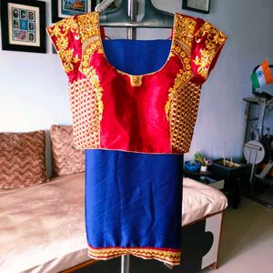 🛍️Shaded Blue Saree with Embellished Blouse