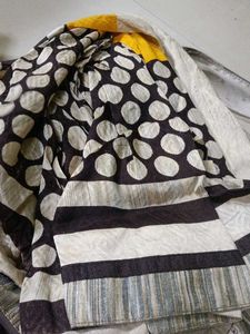 Stylish Polka Dot Saree