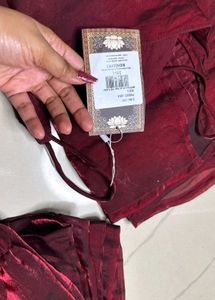 Nishorama Laila Maroon Fendi Kurta Pant &amp; Dupatta