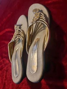 Stylish Gold Flats