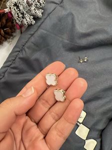 set of 5  stud earrings