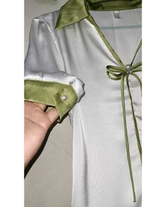 Chic White &amp; Green Bow Blouse