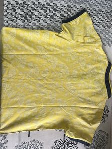 Men's Yellow Tropical Print T-Shirt