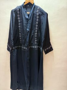 Elegant Black Abaya with Lace