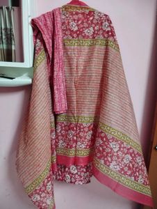 Beautiful Floral Print Kurta Set with Dupatta(new)