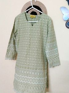 3 Women's Tops Combos