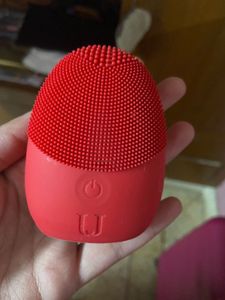 miniso silicon facial cleaner