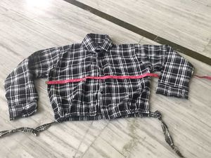 Chic Plaid Cropped Shirt