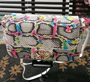 Chic Snake Print Crossbody Bag