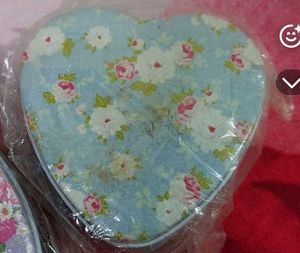 Floral Heart-Shaped Decorative Boxes