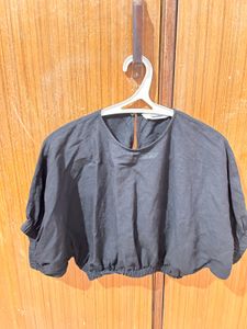 batwing style Chic Black Cropped Top
