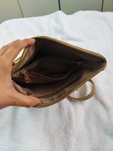 BAGGIT SLING BAG