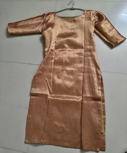 Elegant Gold Boat neck Kurta