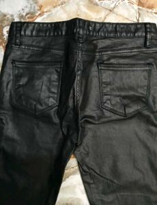 Korean Black Coated Skinny Fit Jeans ♡♡