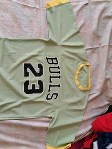 Chicago Bulls "23" T-Shirt