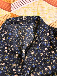 Black Floral Print Ruched Crop Top