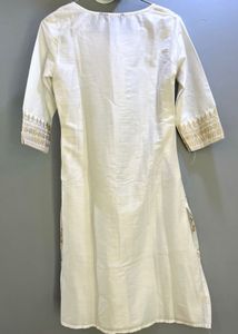 Elegant White &amp; Gold Straight Kurta