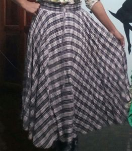check skirt