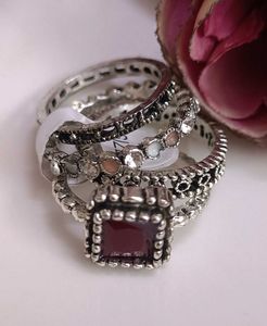 Pandora Ring Set of( 4 rings )