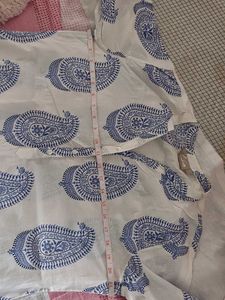 Utsa White &amp; Blue Paisley Kurta