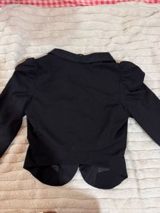 H&amp;M Chic Black Blazer