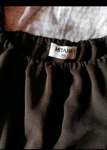 CROP TOP WITH BACK KNOT