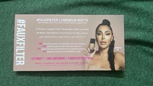 HUDA Beauty Makeup Swatch Palette