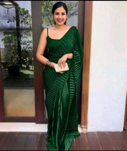Elegant Pleated Emerald Green Saree