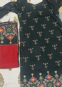 Black Kurta with Red dupatta