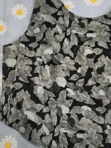 Floral Print Sleeveless Blouse