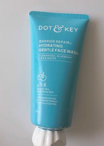 DOT &amp; KEY Barrier Repair Face Wash