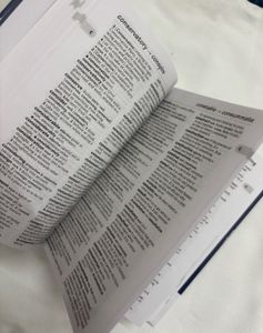 Little Oxford English Dictionary 9th Edition