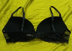 Victorias Secret Lace  Black Bra