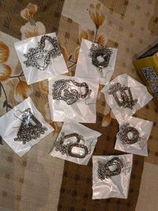 Beautiful Designer Earrings Set