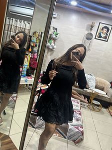 Chic Black Lace Dress
