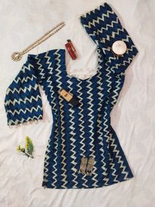 Stylish Blue Zigzag Print Kurta