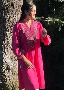Vibrant Pink Embroidered Kurta