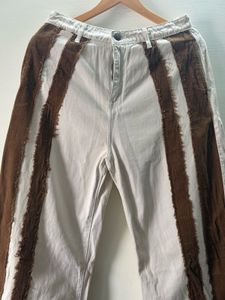 Trendy Wide-Leg Pants with Contrast Stripes