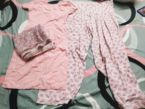 Pink Printed Kurta with Plain Pin