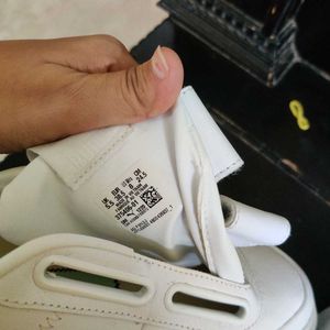 sale Brand New Puma Shoe From London.