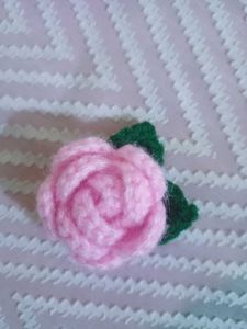 Handmade 10 pink Rose's and 15 navy blue colour Ro