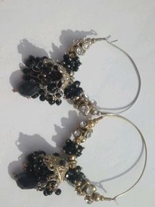 Beautiful Black &amp; Gold Jhumka Earrings