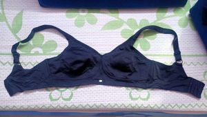 S.O.I.E. Full Coverage Minimizer - Black Bra