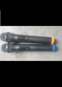 Wireless Microphones Set