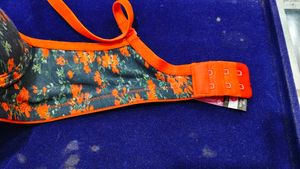 Chic Floral Print Bra with changeable strap