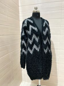FOREVER21 Zigzag Fuzzy Knit Cardigan