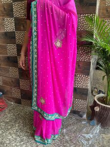 Pretty1 Work Saari