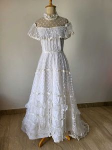 Elegant White Lace Bridal Gown