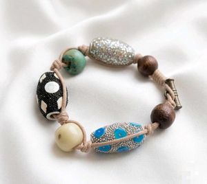 🤎 Artisan Hand-Knotted Statement Bracelet