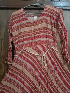 Anarkali kurti in maroon and golden colour